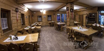 restauracja - gospoda - drewniana architektura wnętrza, dania kuchni staropolskiej przygotowywane w oparciu o własne ekologiczne produkty. 