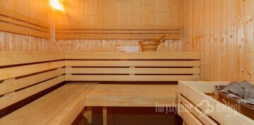 sauna - korzystanie z sauny ma zdrowotny wpływ na organizm człowieka a ponadto pobyt w niej to prawdziwa przyjemność i relaks. 