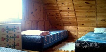 drewniany domek - sypialnia 